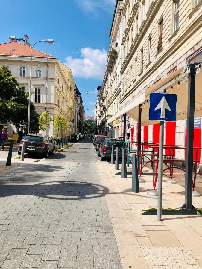 Diamond Apartman Near To Basilica Будапеща Екстериор снимка