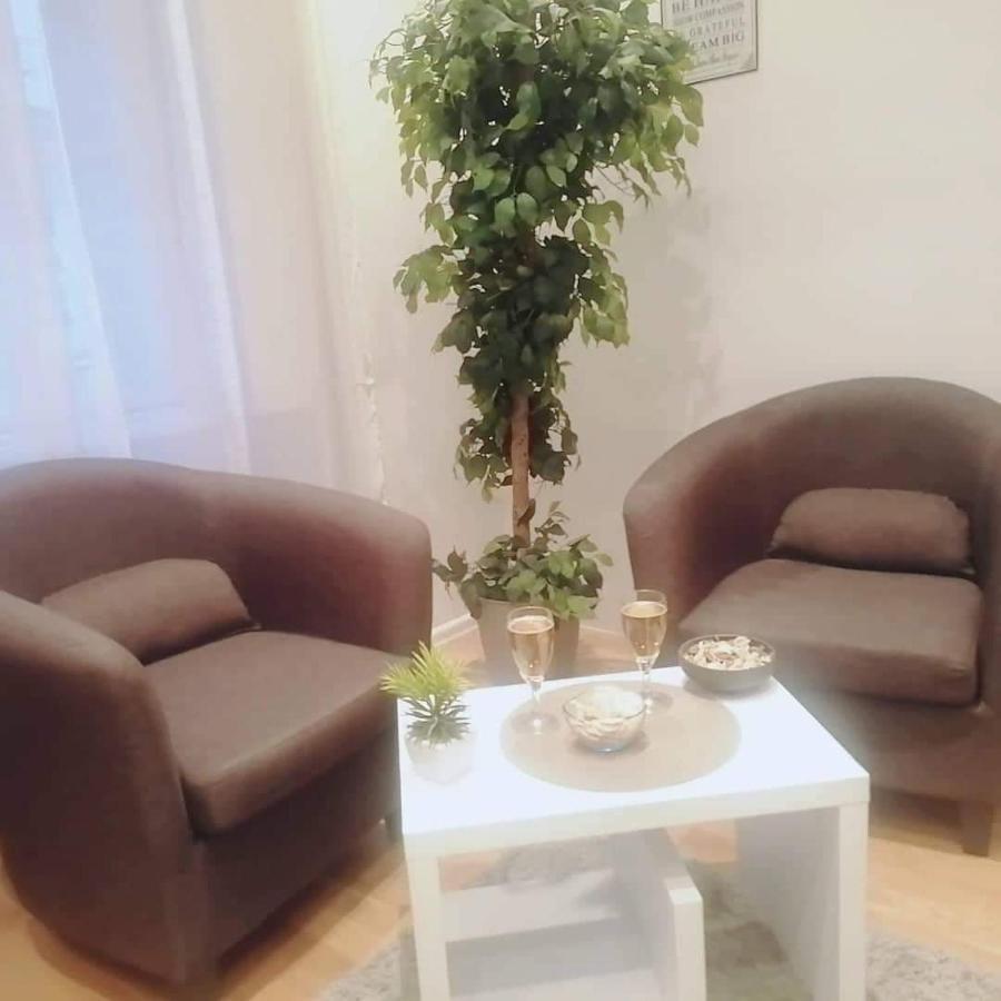 Diamond Apartman Near To Basilica Будапеща Екстериор снимка