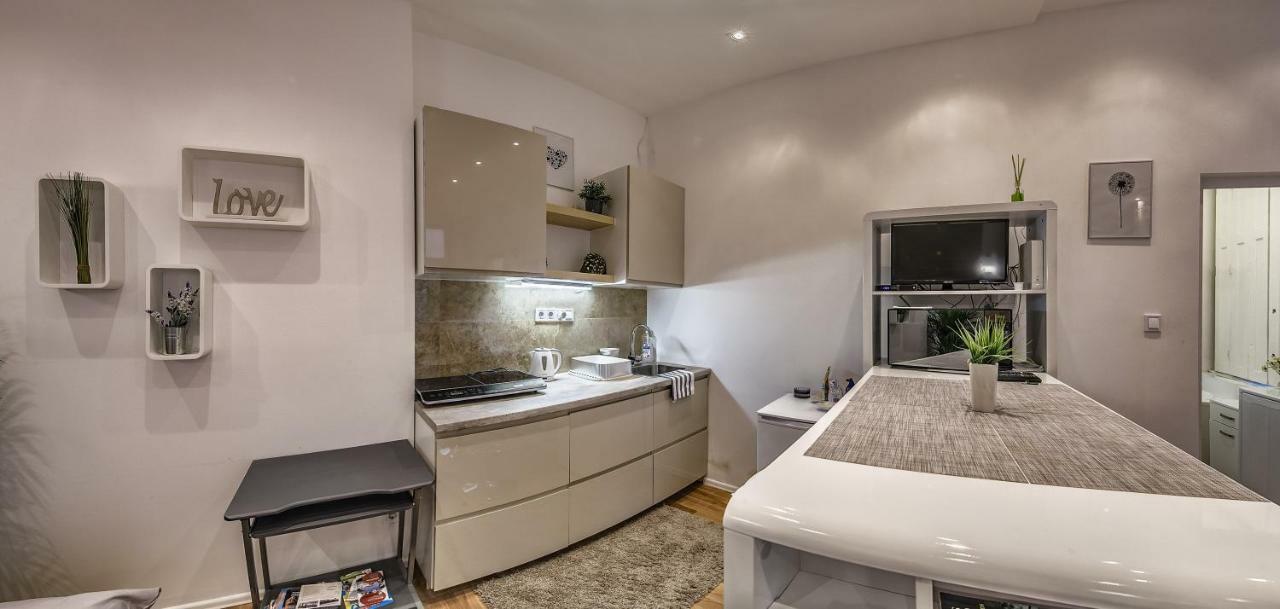 Diamond Apartman Near To Basilica Будапеща Екстериор снимка