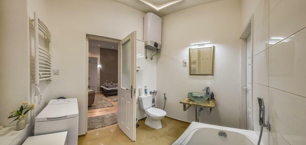 Diamond Apartman Near To Basilica Будапеща Екстериор снимка